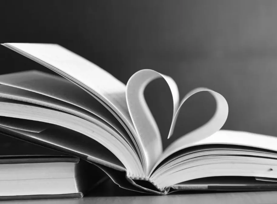 Buch mit Herz